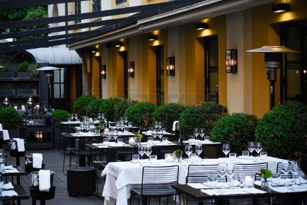 Foto Locale commerciale in Via Bassano, Vicenza di 748 m² in vendita