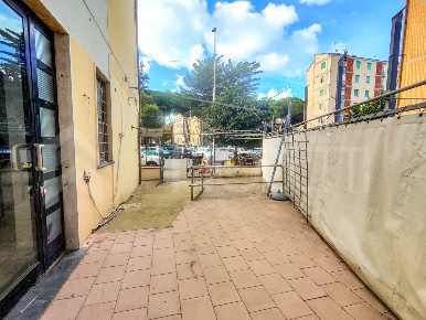 Foto Locale commerciale in Via Toscana 16561, Livorno Coteto di 50 m²