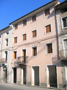 Foto Ufficio a Valdagno Centro di 102 m² con 4 locali in affitto