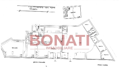Foto Locale commerciale in galleria adamello  4, La Spezia Centro Storico