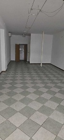 Foto Locale commerciale a Noale Centro di 80 m² con 2 locali in affitto