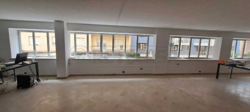 Foto Ufficio in Via Francesco Crispi snc, Marsala Centro Urbano di 250 m²