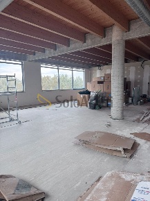 Foto Ufficio in Via Raiale, Pescara Aeroporto di 175 m² con 1 locali