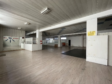 Foto Attività commerciale in Via Torrione Stella Sud, Sarzana Centro