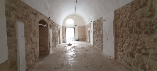 Foto Locale commerciale a Ragusa di 150 m² con 2 locali in affitto