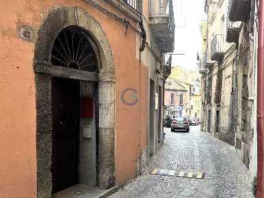Foto Ufficio in Via Giuseppe Poerio 30, Catanzaro Centro Storico di 50 m²