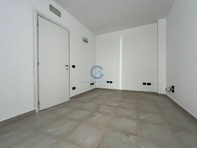 Foto Ufficio in Via Giuseppe Poerio 30, Catanzaro Centro Storico di 50 m²