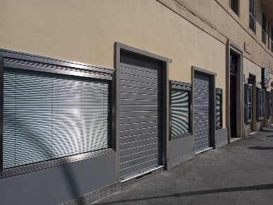 Foto Locale commerciale in Via Appia Nuova 287, Roma Re di Roma di 160 m²