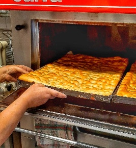 Foto Attività commerciale a Sassello Centro di 90 m² con 5 locali