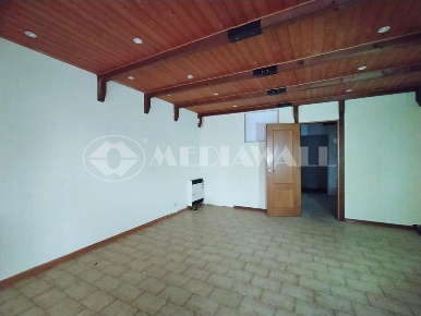 Foto Locale commerciale a Fiume Veneto Centro di 67 m² con 2 locali
