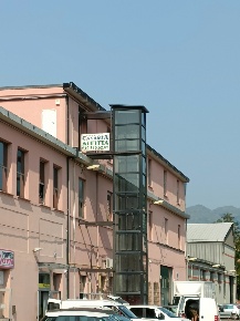 Foto Ufficio in Via Giuseppe Ungaretti 10, Genova Pra' di 400 m² in affitto