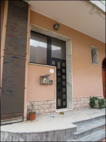 Foto Ufficio in Via Pitia, Siracusa Tica - Zecchino di 85 m² con 2 locali