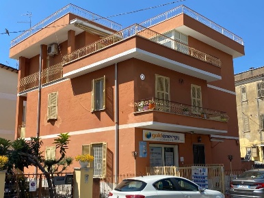 Foto Locale commerciale in Via della Serena, Tivoli di 38 m² con 1 locali