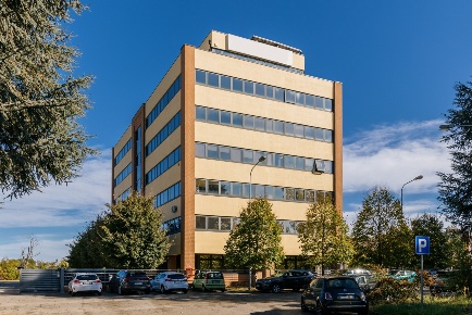 Foto Ufficio in Via Giuseppe Brini 45, Bologna Corticella di 331 m²