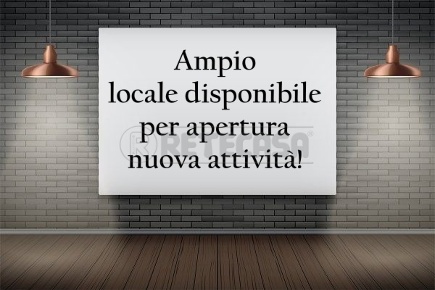 Foto Locale commerciale in Via Monte Verlaldo 113/c, Cornedo Vicentino