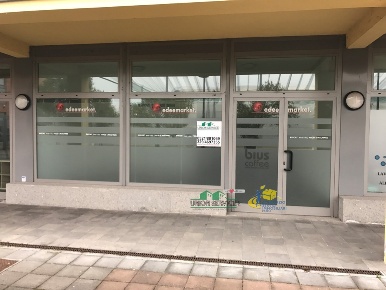 Foto Locale commerciale in via del giardinetto 6/d, Collecchio Centro