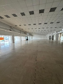 Foto Locale commerciale a Rimini Cerasolo di 1800 m² con 1 locali