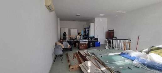 Foto Ufficio in Via Toniolo 19, Carrara Avenza di 90 m² con 2 locali