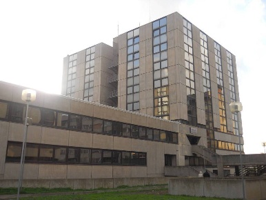 Foto Ufficio in Via Dorando Petri 1, Oristano Centro di 177 m² con 2 locali