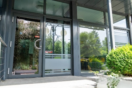 Foto Locale commerciale in Via Cantù 27/A, Cucciago di 275 m² con 10 locali