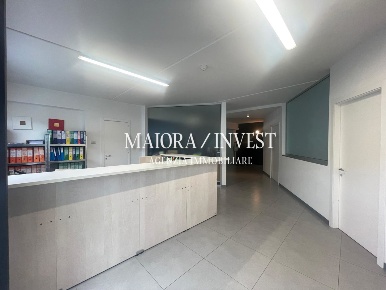 Foto Ufficio a Ripatransone di 100 m² con 4 locali in affitto