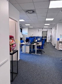 Foto Ufficio in via arnaldo da brescia, Pescara Porta Nuova di 300 m²