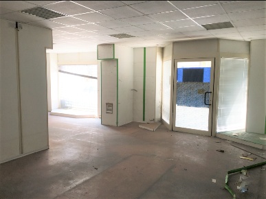 Foto Locale commerciale in Via della Peschiera, Anagni Centro di 116 m²