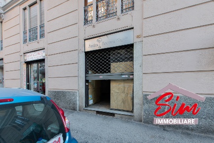 Foto Locale commerciale in Corso della Vittoria sn, Novara di 115 m²