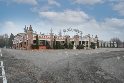 Foto Locale commerciale in Via Giovecca 936, Bergantino Centro di 755 m²