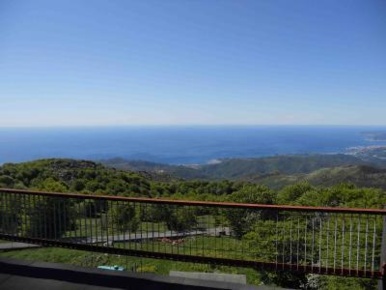 Foto Attività commerciale a Varazze Centro di 600 m² con 28 locali