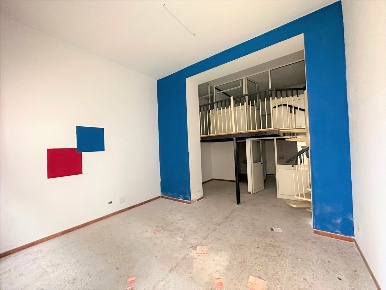 Foto Locale commerciale a Sassari San Giuseppe di 90 m² con 3 locali