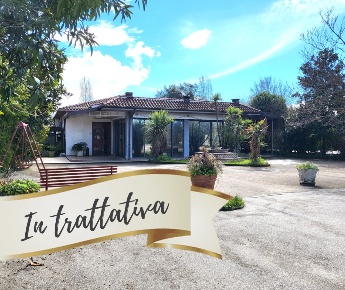 Foto Locale commerciale in Via Stazione, Ferentino di 340 m² in vendita