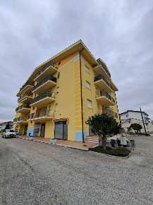 Foto Locale commerciale in SELVA DI ALTINO, Altino Centro di 35 m²