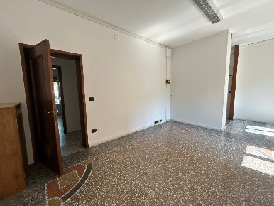 Foto Ufficio a Piacenza Dante - Cheope di 132 m² con 5 locali in affitto