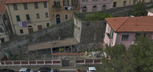 Foto Magazzino in Via Giovanni Trossarelli 14, Ventimiglia Centro Città