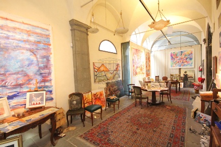 Foto Locale commerciale a Lucca Piazza Anfiteatro - Torre Guinigi di 150 m²