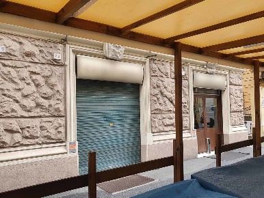 Foto Locale commerciale in Via Domenico Fiasella, Genova Quadrilatero
