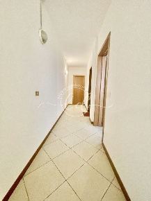 Foto Ufficio a Montignoso Caranna di 35 m² con 2 locali in vendita