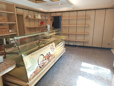 Foto Locale commerciale in Piazza Mercato 6, Nanto Ponte Di Nanto di 70 m²