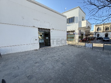 Foto Locale commerciale in Corso Giuseppe Galliano 77, Nardò Centro