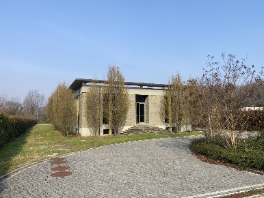 Foto Locale commerciale in Via Guglielmo Oberdan 71, Arosio di 545 m²