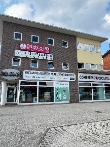 Foto Ufficio in Via Cristoforo Colombo 2, Creazzo Centro di 96 m²
