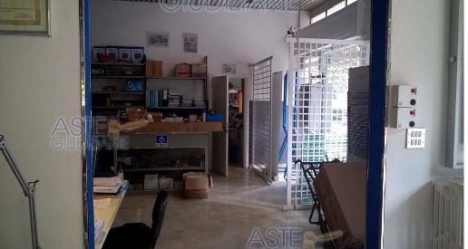 Foto Locale commerciale a Rimini Tripoli - Stadio di 40 m² con 1 locali