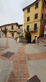 Foto Locale commerciale a Arcola Centro di 15 m² con 1 locali in vendita