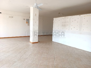 Foto Locale commerciale in Via Papa Giovanni XXIII, Barbarano Mossano