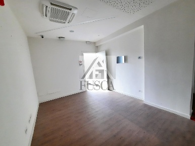 Foto Ufficio in Via Mario Romagnoli, Lucca San Marco - Acquacalda di 120 m²