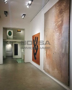 Foto Attività commerciale in Via Roma, Livorno Cavour - San Carlo di 35 m²