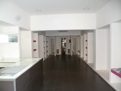 Foto Locale commerciale a Ragusa di 60 m² con 2 locali in affitto