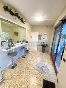 Foto Locale commerciale in Viale Riviera Berica 602, Vicenza di 35 m²