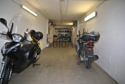 Foto Magazzino in Via Giovannetti 24, Livorno di 30 m² con 1 locali